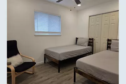 853 Broadway Avenue #A, Euless, TX 76040 - Photo 5