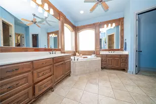 7913 Forest View Ct, North Richland Hills, TX 76182 - Photo 15