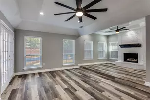 2103 Bay Club Dr, Arlington, TX 76013 - Photo 15