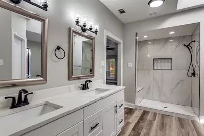 2103 Bay Club Drive, Arlington, TX 76013 - Photo 15