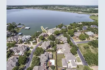 2103 Bay Club Drive, Arlington, TX 76013 - Photo 3