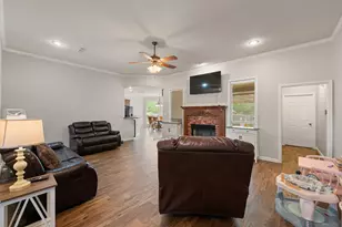 1617 Spencer Ln, Cleburne, TX 76033 - Photo 7