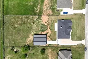 114 Esther Ct, Millsap, TX 76066 - Photo 33