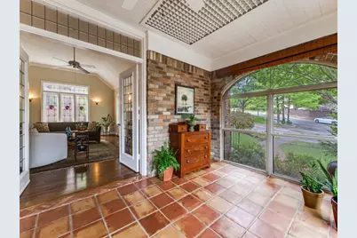 1107 Clermont Avenue, Dallas, TX 75223 - Photo 13