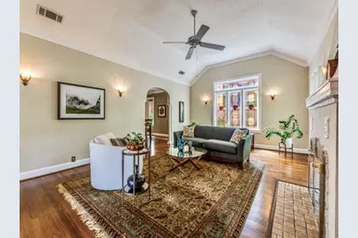 1107 Clermont Avenue, Dallas, TX 75223 - Photo 7