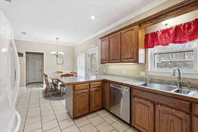 209 Arapaho W, Sherman, TX 75092 - Photo 7