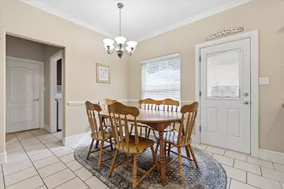 209 Arapaho W, Sherman, TX 75092 - Photo 9