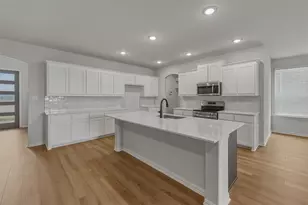 1325 Frio Dr, Springtown, TX 76082 - Photo 9