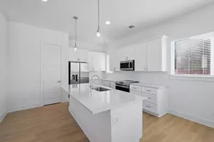 1741 W Cantey St, Fort Worth, TX 76110 - Photo 3