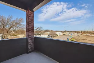 1741 W Cantey St, Fort Worth, TX 76110 - Photo 17