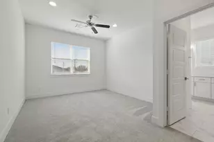 1741 W Cantey St, Fort Worth, TX 76110 - Photo 7