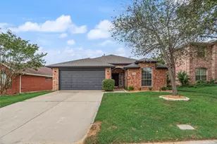 4205 Boulder Park Dr, Fort Worth, TX 76040 - Photo 3
