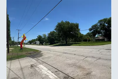 1405 Martin Luther King Jr Boulevard, Corsicana, TX 75110 - Photo 3