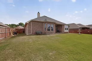 1522 Grassy Meadows Dr, Burleson, TX 76058 - Photo 35