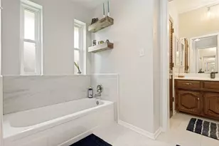1000 Mellville Dr, Plano, TX 75075 - Photo 17