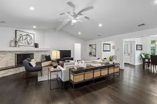 9515 Robin Meadow Dr, Dallas, TX 75243 - Photo 5