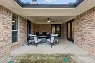 9515 Robin Meadow Dr, Dallas, TX 75243 - Photo 27