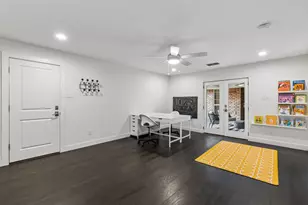 9515 Robin Meadow Dr, Dallas, TX 75243 - Photo 23