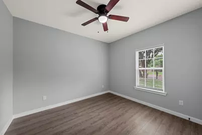 706 Dearborn Street, Waco, TX 76704 - Photo 9