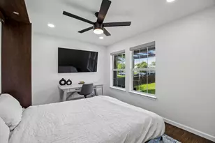 630 W Neely St, Dallas, TX 75208 - Photo 17