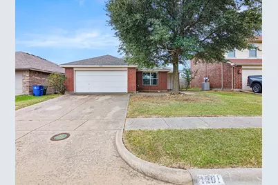1201 Vicksburg Drive, Ennis, TX 75119 - Photo 1