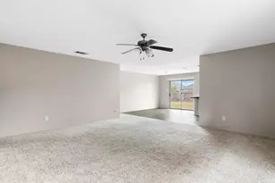 1201 Vicksburg Dr, Ennis, TX 75119 - Photo 3