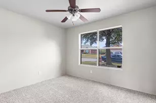 1201 Vicksburg Dr, Ennis, TX 75119 - Photo 7
