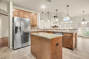 708 Yarrow St, Little Elm, TX 75068 - Photo 9