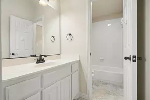 708 Yarrow St, Little Elm, TX 75068 - Photo 17