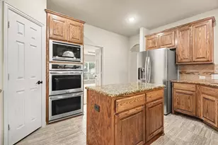 708 Yarrow St, Little Elm, TX 75068 - Photo 5