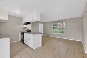8024 Cambridge Cir, White Settlement, TX 76108 - Photo 11