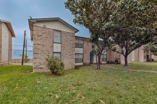 8024 Cambridge Cir, White Settlement, TX 76108 - Photo 3