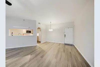 1010 Allen Street #214, Dallas, TX 75204 - Photo 5
