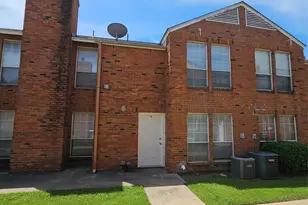 1400 Darr St, Irving, TX 75061 - Photo 1