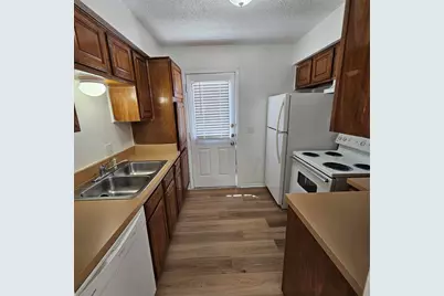 1400 Darr Street #C, Irving, TX 75061 - Photo 5