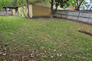2905 Dove Meadow Dr, Garland, TX 75043 - Photo 11