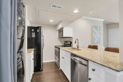2702 Douglas Avenue #125, Dallas, TX 75219 - Photo 15