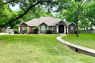 8803 Hampton South Ct, Granbury, TX 76049 - Photo 1