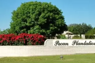 8803 Hampton South Ct, Granbury, TX 76049 - Photo 7