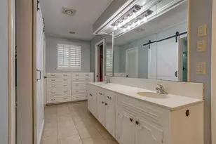 124 Cliffside Dr S, Burleson, TX 76028 - Photo 25