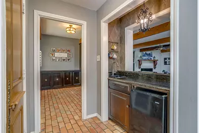124 Cliffside Drive S, Burleson, TX 76028 - Photo 15