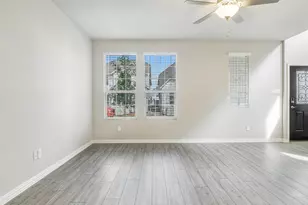 2612 Gateway Ave, Corinth, TX 76210 - Photo 7
