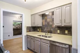 2014 Chalfont Dr, Carrollton, TX 75007 - Photo 11