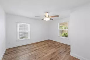 1720 Bagby Ave, Waco, TX 76706 - Photo 11
