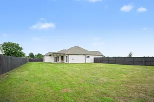 318 James St, Mabank, TX 75147 - Photo 23