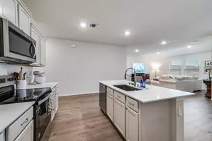 13057 Dawson Dr, Providence Village, TX 76227 - Photo 7