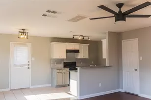 110 Outfitters Ct, Newark, TX 76071 - Photo 3