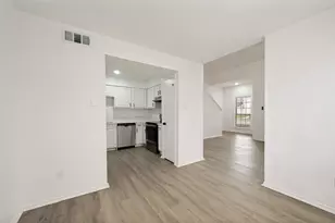 2328 Sherry St, Arlington, TX 76014 - Photo 9
