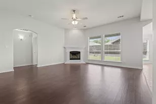 217 Angelina Ct, Azle, TX 76020 - Photo 7