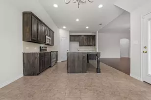 217 Angelina Ct, Azle, TX 76020 - Photo 9